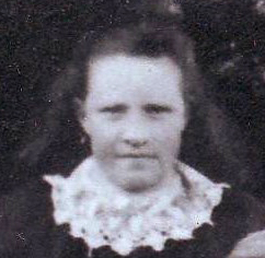 Photo of photos/Susan Ella McLennan 1886-1953 portrait